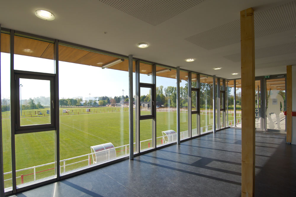 Le club house et la vie sociale. Vous trouverez en pièce jointe les horaires d'ouverture, les évènements liés au club house. Match de League des champions, aide aux devoirs ainsi que les évènements sur les Catégories ( anniversaire etc... ).